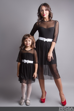 Комплект платьев Family Look для мамы и дочки  М-226