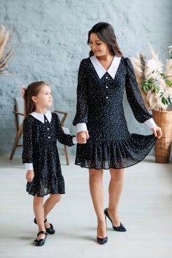 Комплект платьев с белым воротником в одном стиле для мамы и дочки "Аддамс" М-2207