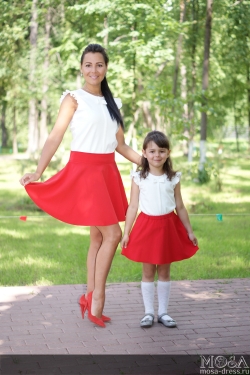 Комплект юбок Family Look для мамы и дочки "Полусолнце" М-229