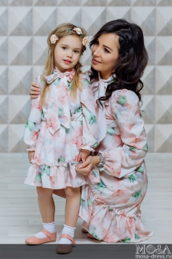Комплект платьев для мамы и дочки "Акварель" М-2121