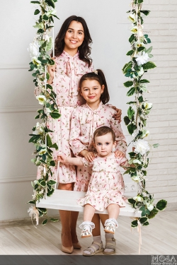 Комплект одинаковых платьев для мамы и дочки "Нежность"  М-2032